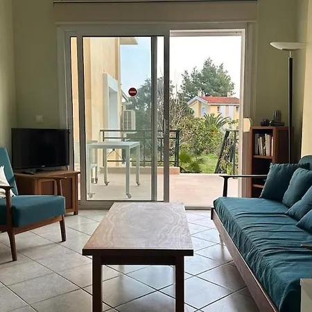 Family House 5' From *