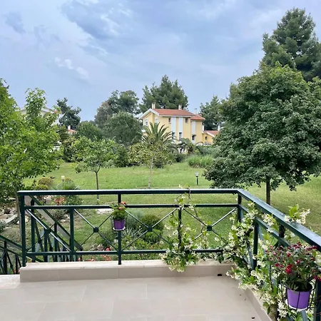 בית נופש Family House 5' From קריופיגי