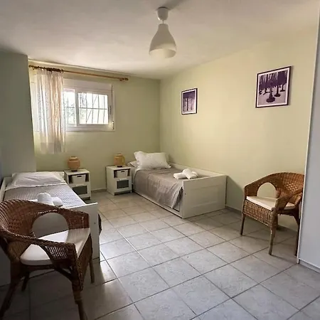 Family House 5' From * Kriopigi